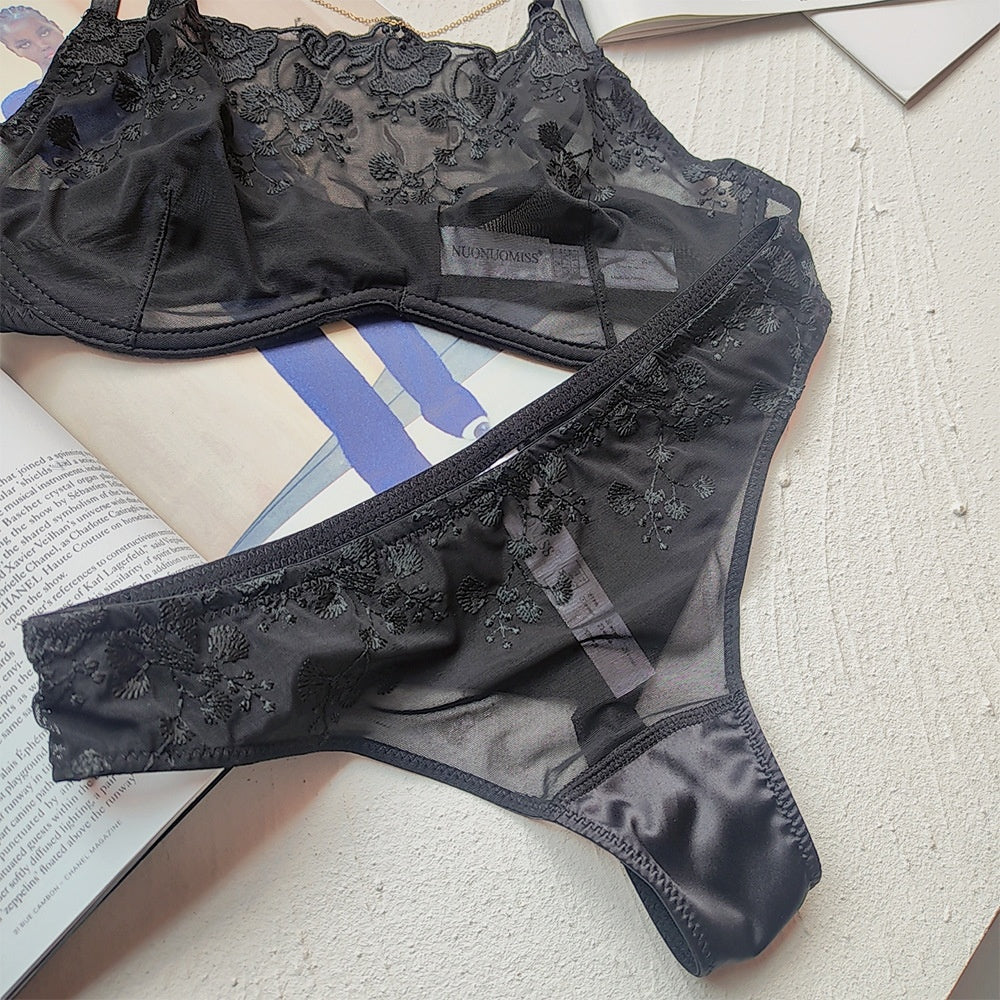 Lace Thin Strapless Chain Detachable Sexy Lingerie Set Large Chest Minimizer Gathering and Lift