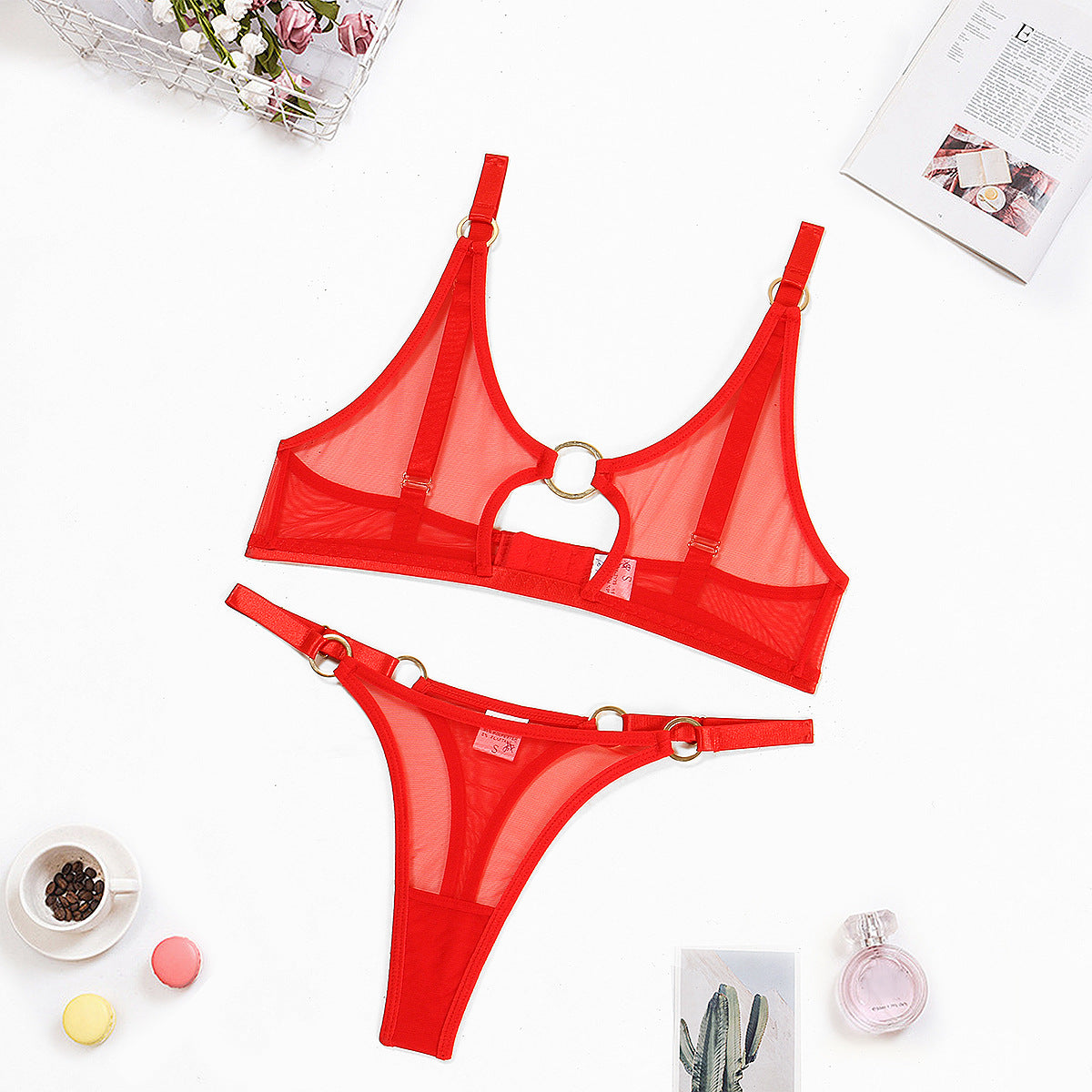 Minimally designed underwire bra set with sexy perspective mesh and erotic lingerie two-piece set