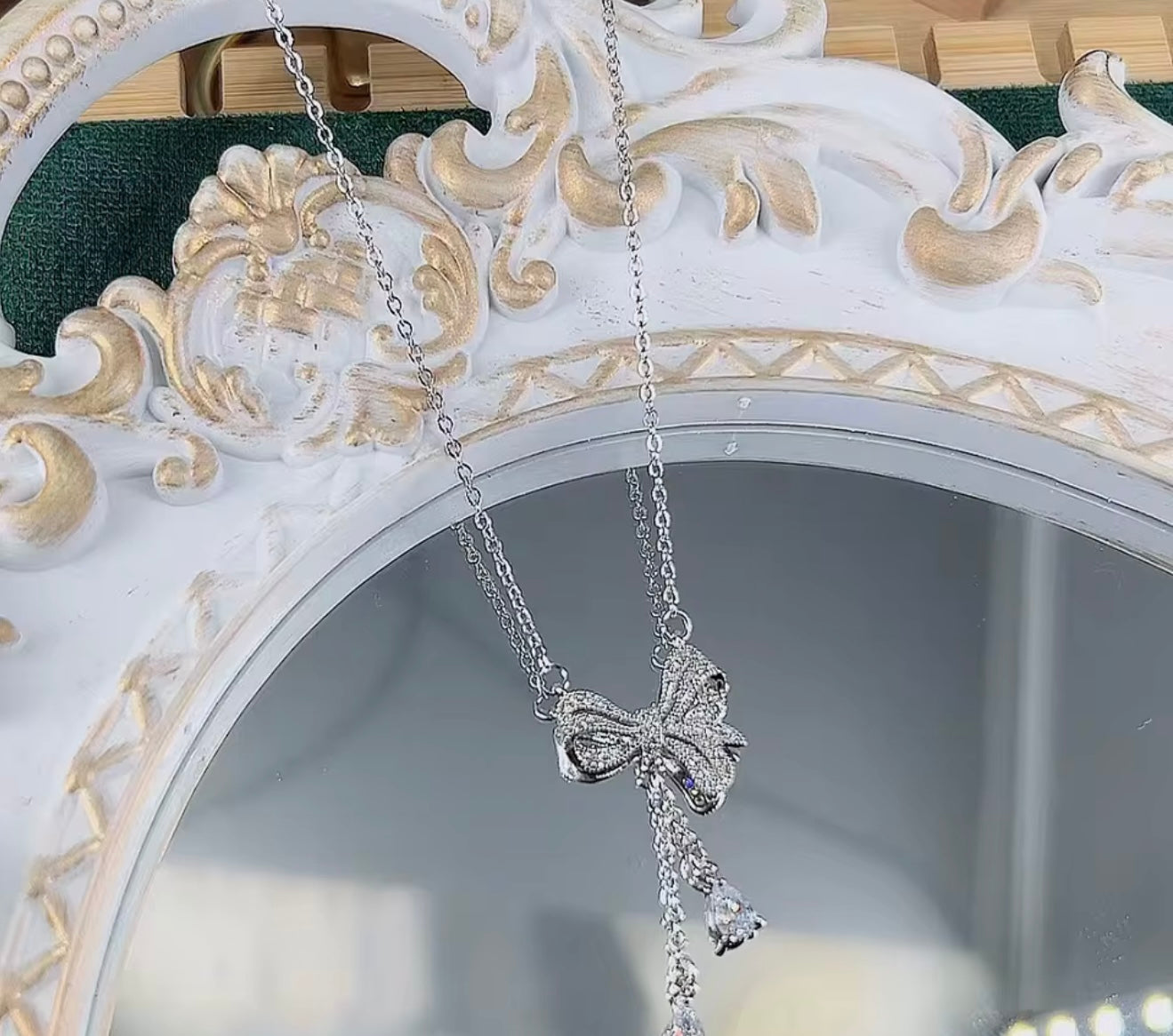 Collar colgante elegante de acero inoxidable bañado en oro 18K